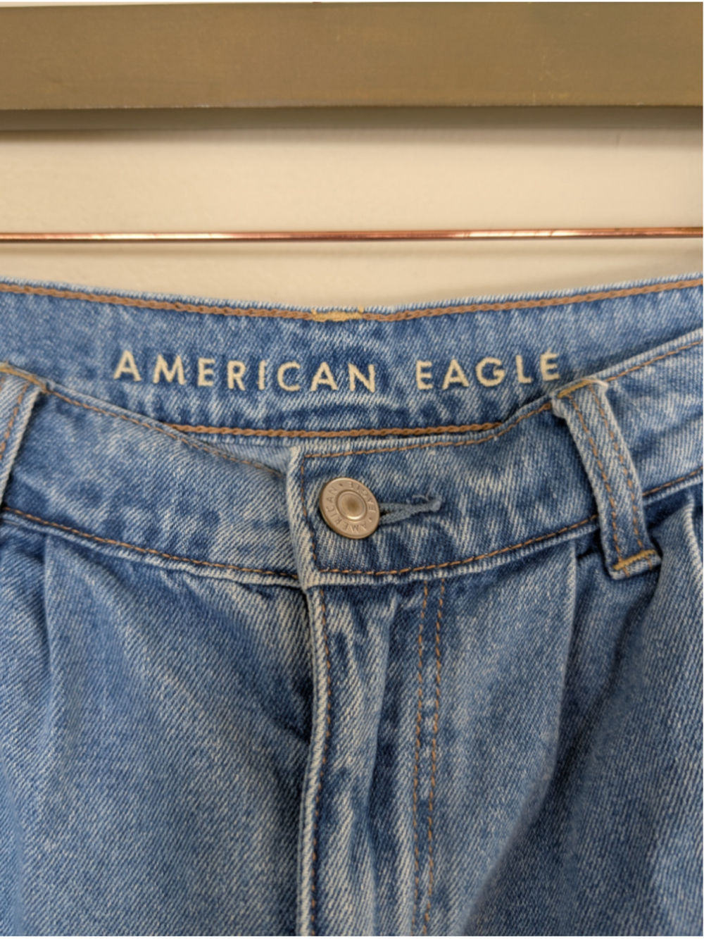 AE 4 Mom Jean Shorts High Rise Pleated Rolled Relaxed Medium Wash American Eagle - Picture 5 of 11